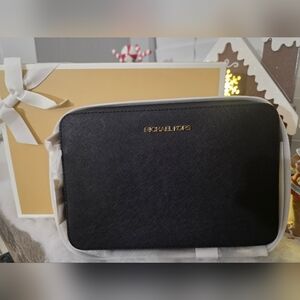 Michael Kors Jet Set Black/Gold Large Saffiano Leather Crossbody Bag